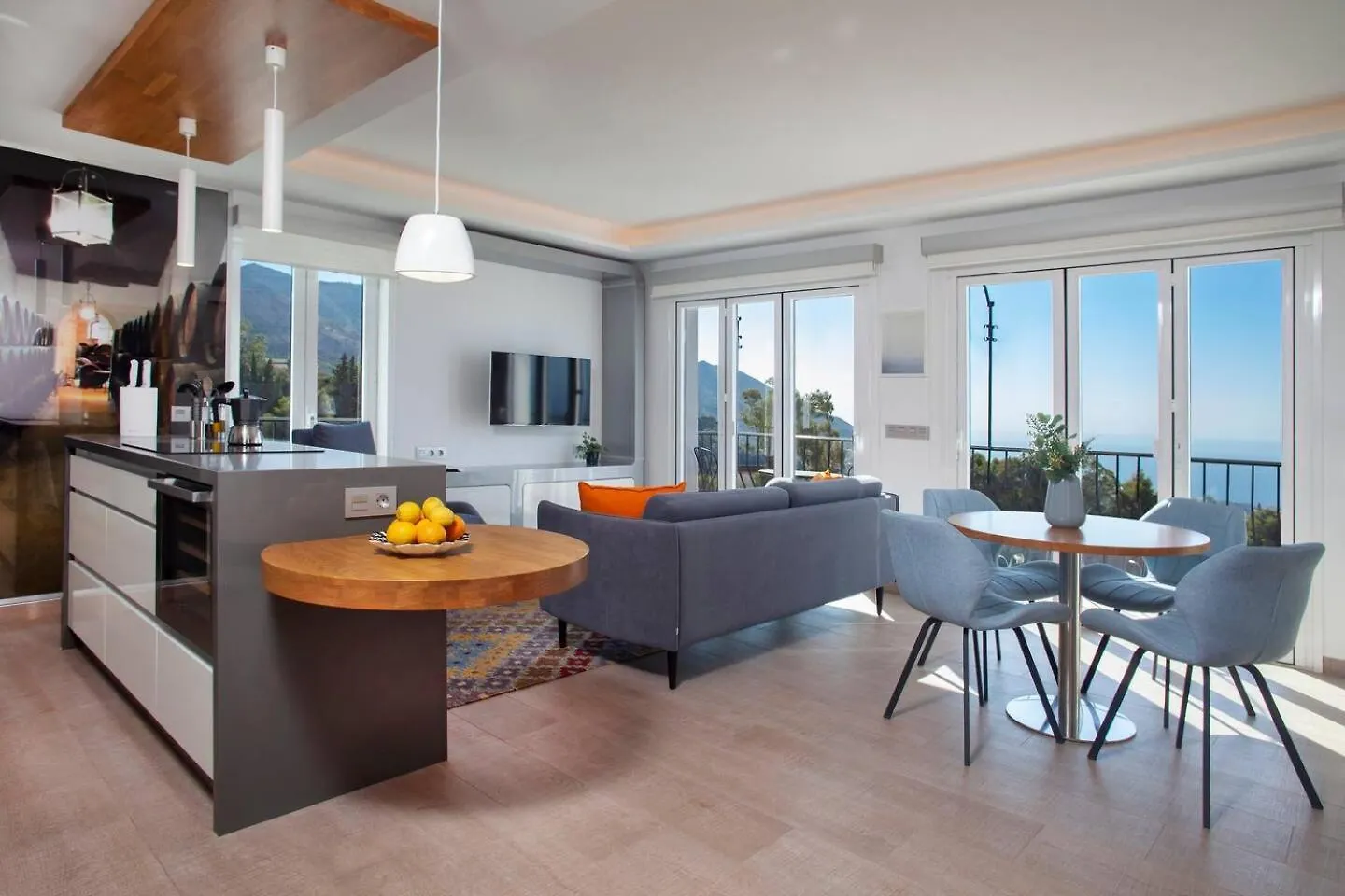 Luxury Sea View Apartment & Pool Mijas