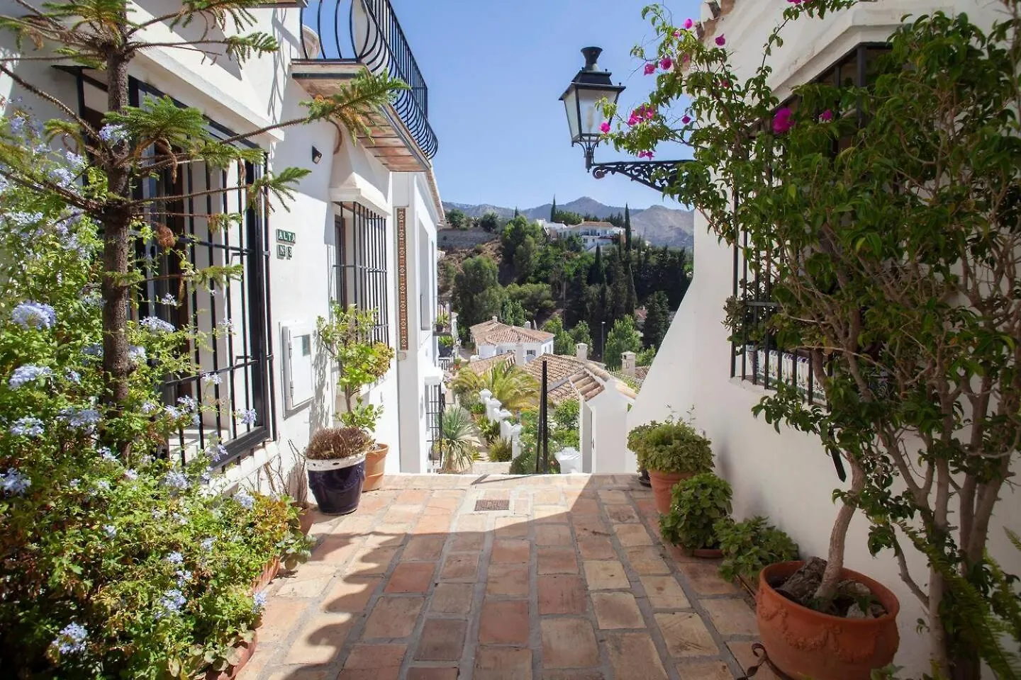 Luxury Sea View Apartment & Pool Mijas Spain